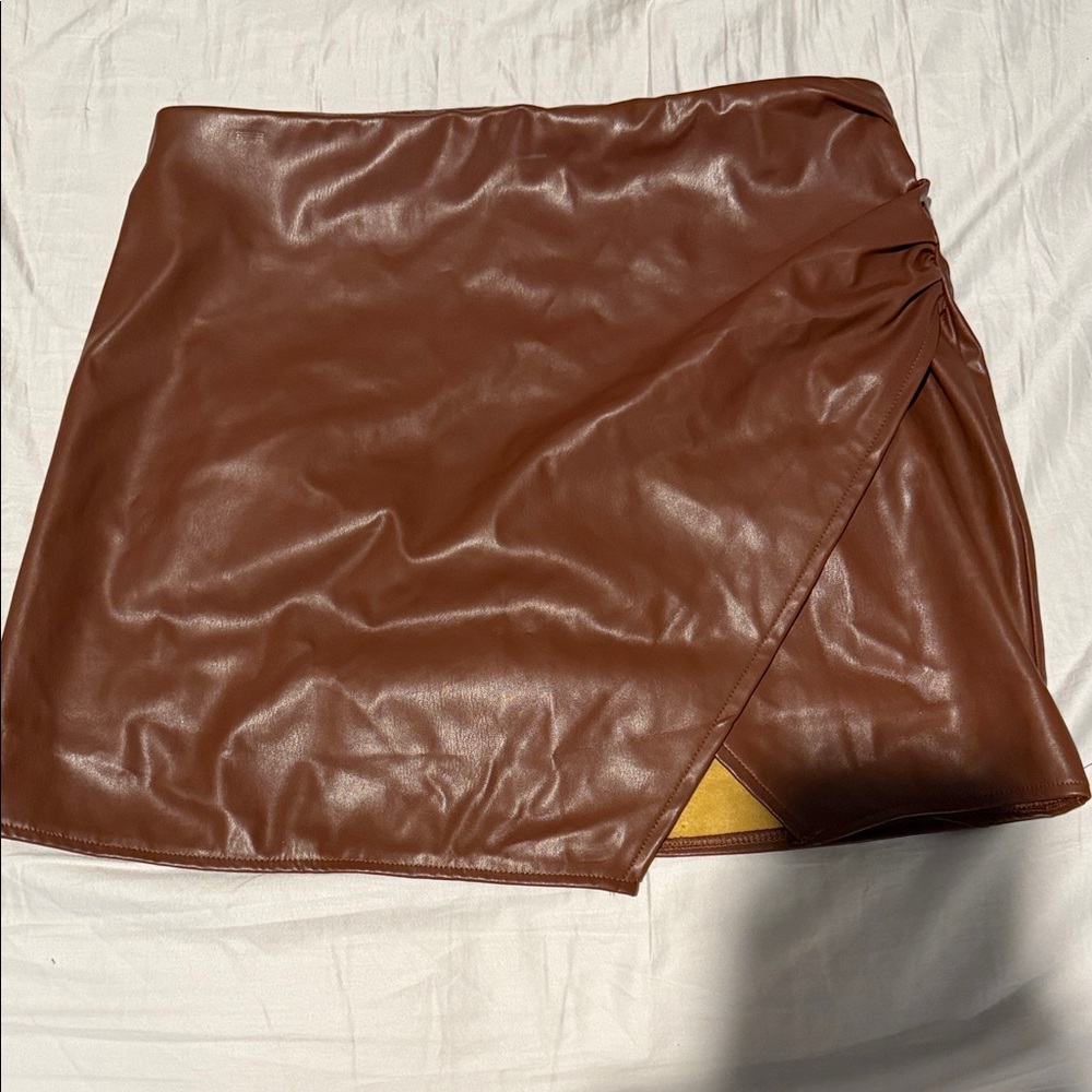HYFVE Brown Faux Leather Mini Skirt Asymmetrical Slit Large